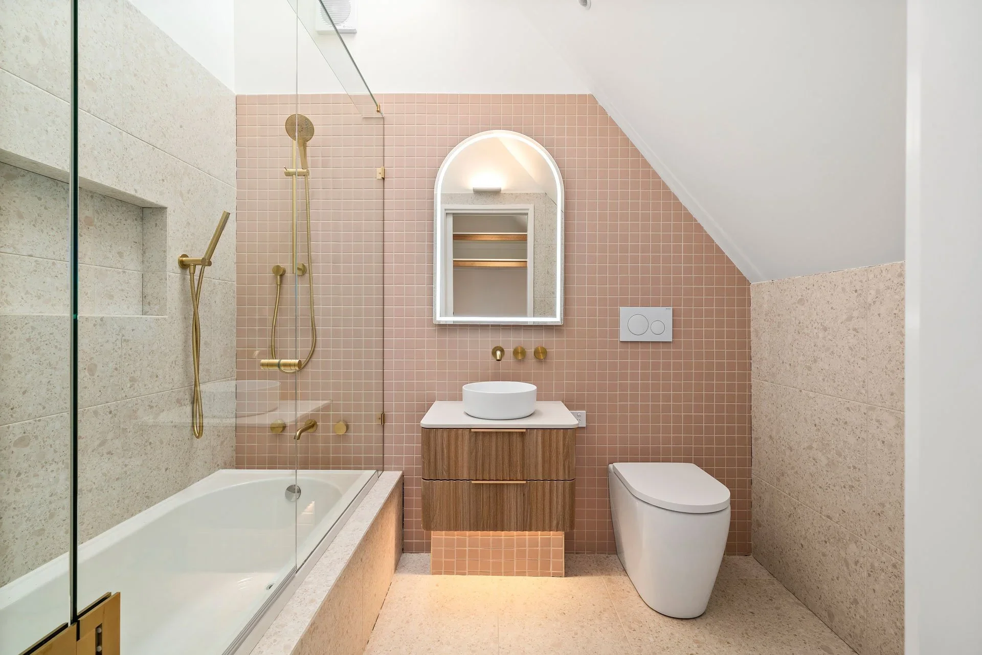 Second bathroom interior, Hotham Street Beaumaris — Eco Building Design